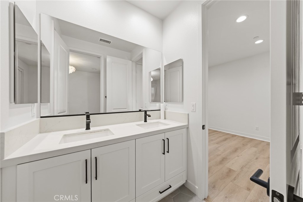 8606 Mission Villa Property Photo 24