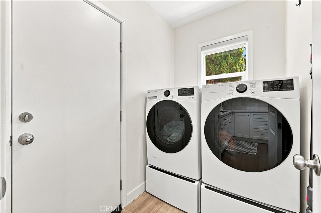 2870 Daisy Property Photo 12