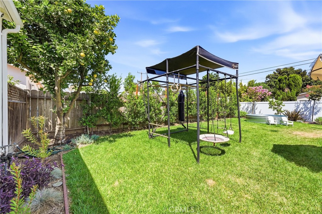2870 Daisy Property Photo 27