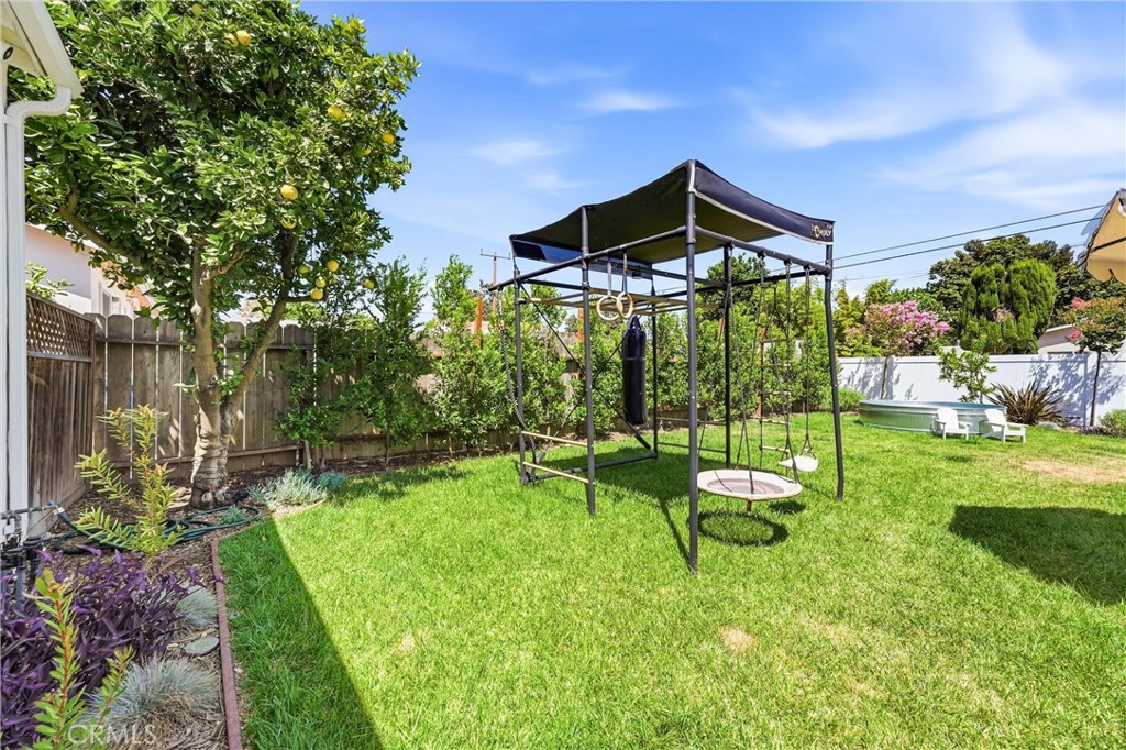 2870 Daisy Property Photo 27