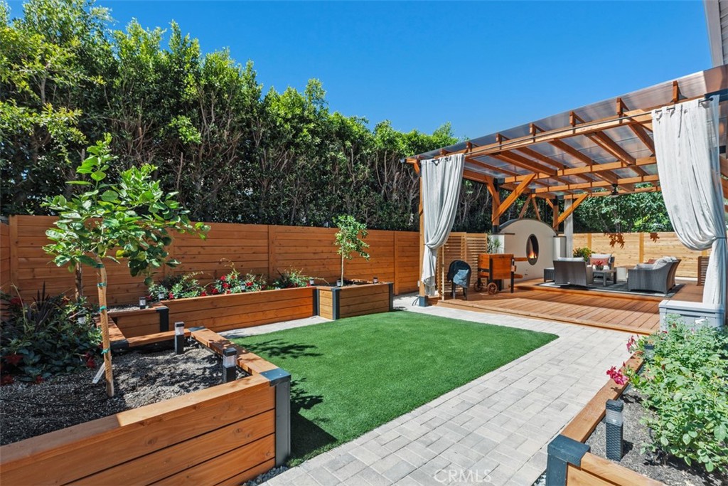 8 National Place Property Photo 42