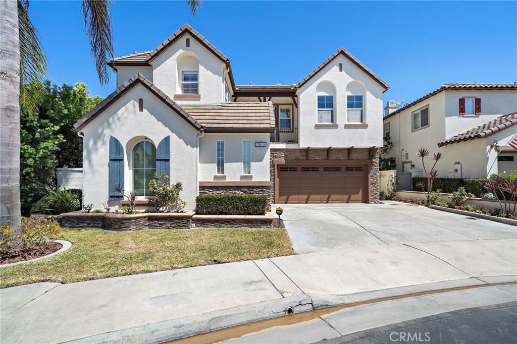7405 Paloma Drive Property Photo 2