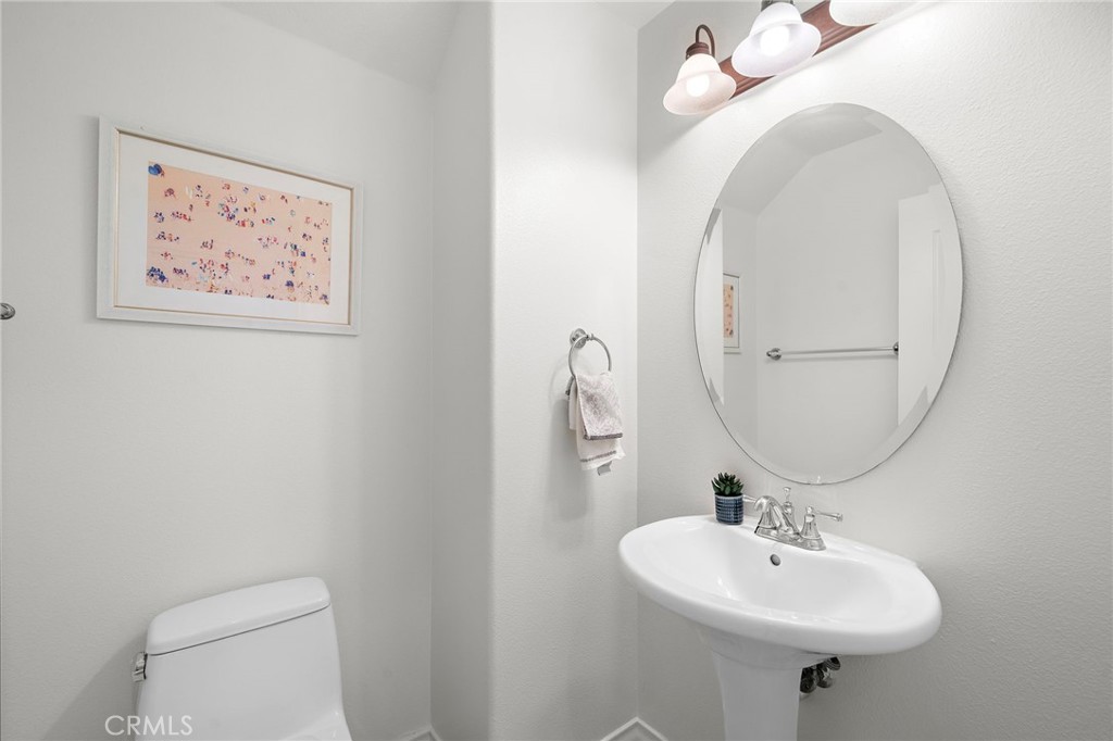 7405 Paloma Drive Property Photo 21