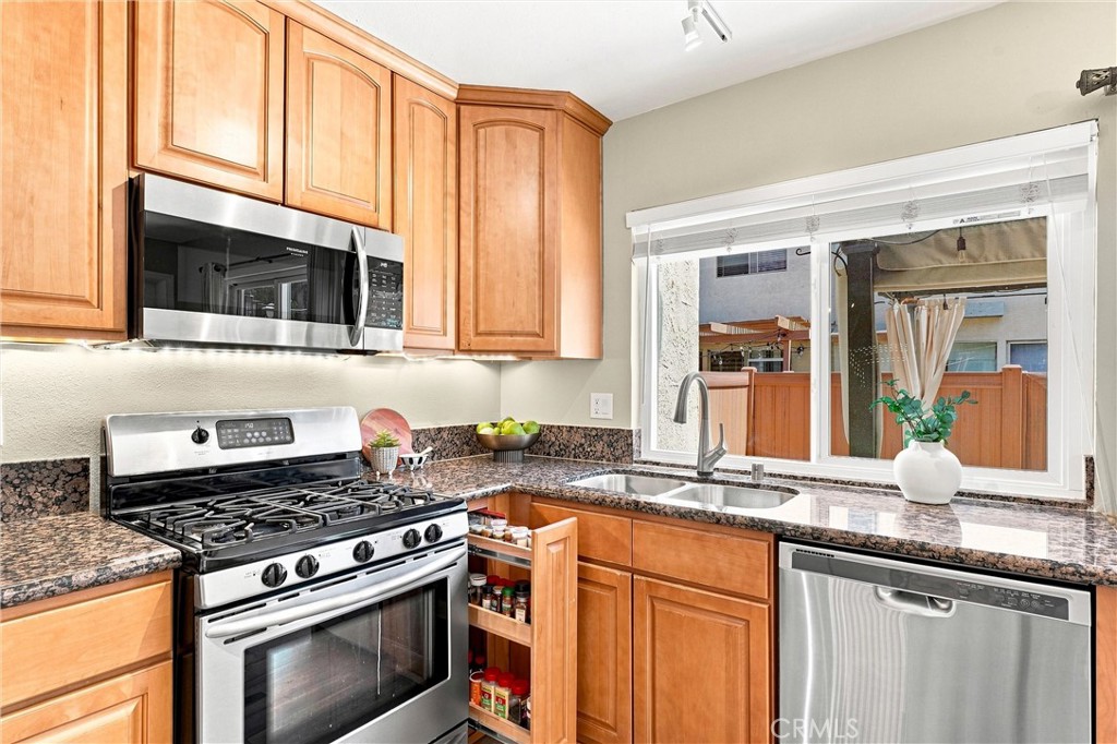 22754 Madrid Property Photo 14
