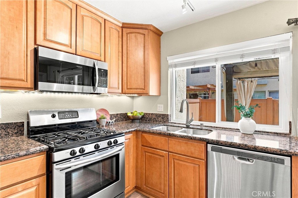 22754 Madrid Property Photo 15