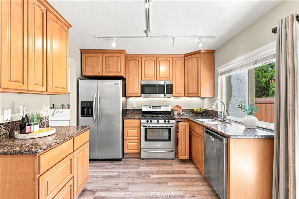 22754 Madrid Property Photo 16