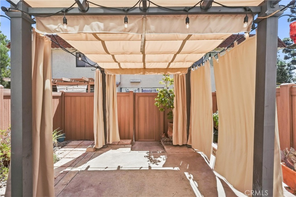 22754 Madrid Property Photo 19