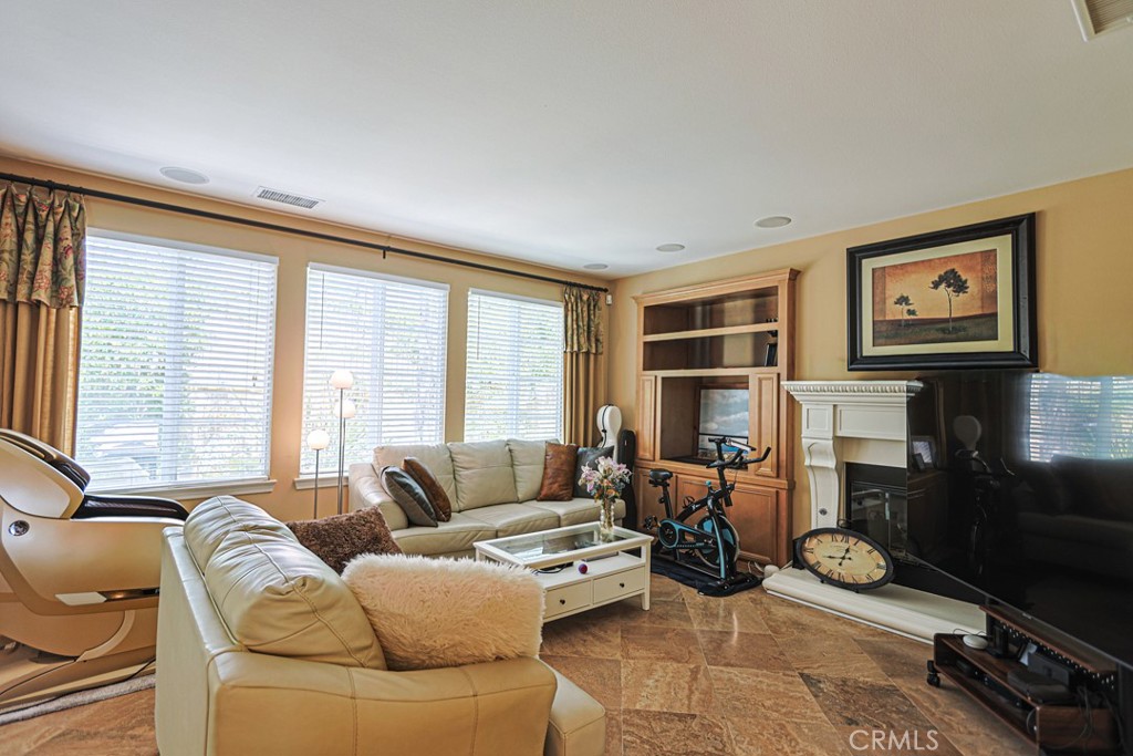1829 Swan Falls Property Photo 7