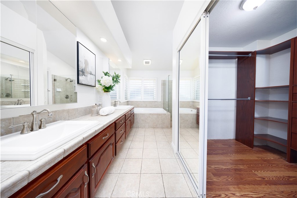 6856 Padova Court Property Photo 21