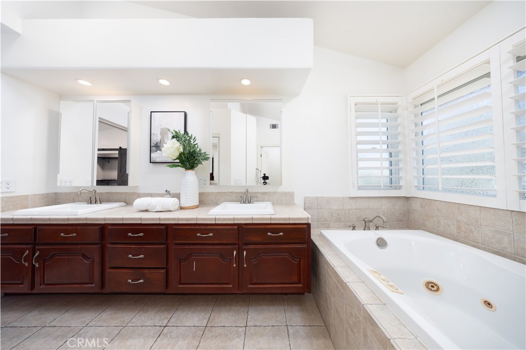 6856 Padova Court Property Photo 22