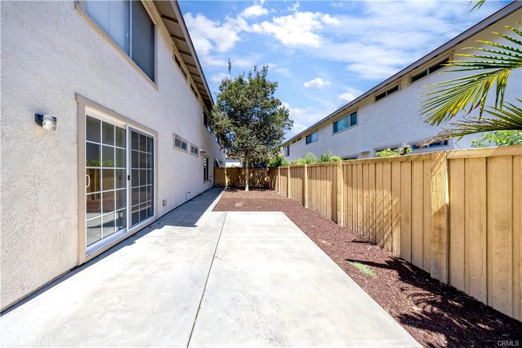 84 Clearbrook 37 Property Photo 23