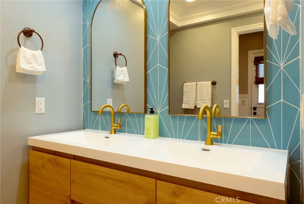 213 Louise Dr Property Photo 33