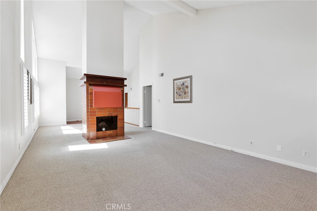 19544 Vasile Cir Property Photo 5