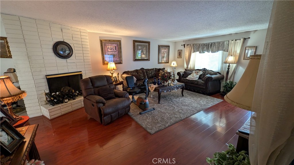 17956 Irvine Boulevard Property Photo 3