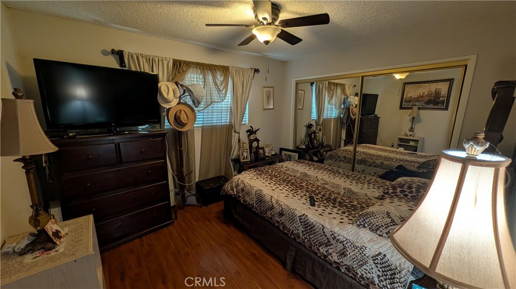 17956 Irvine Boulevard Property Photo 5