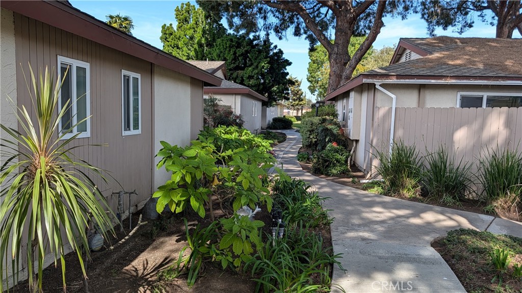 17956 Irvine Boulevard Property Photo 10