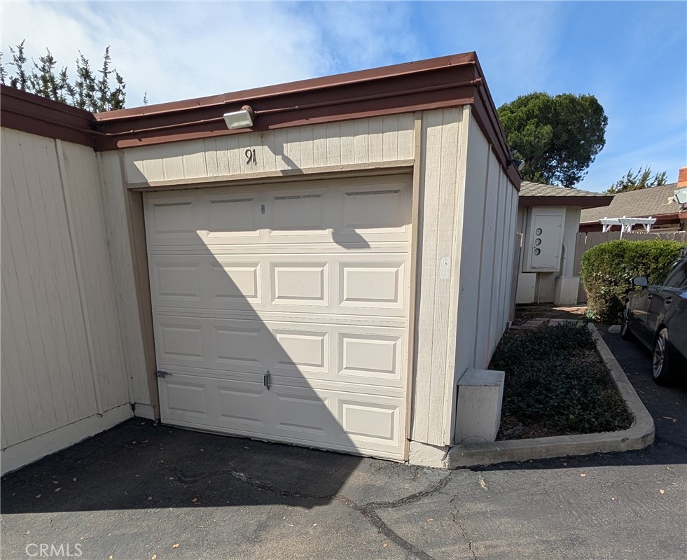 17956 Irvine Boulevard Property Photo 11