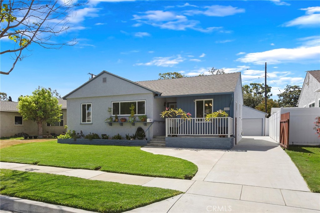 2842 Silva Street Property Photo 1