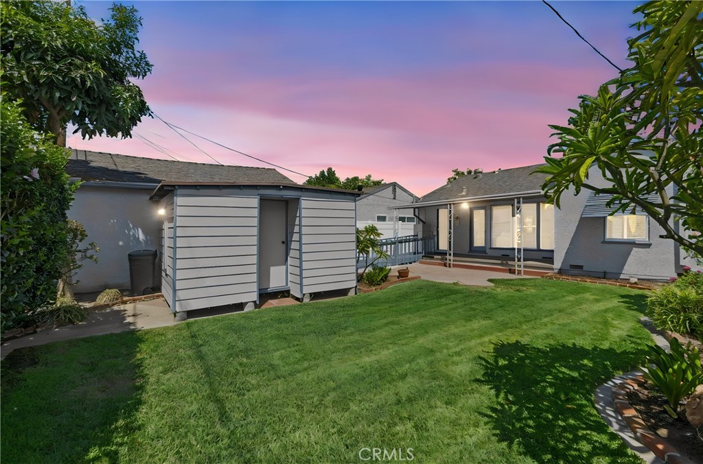 2842 Silva Street Property Photo 2