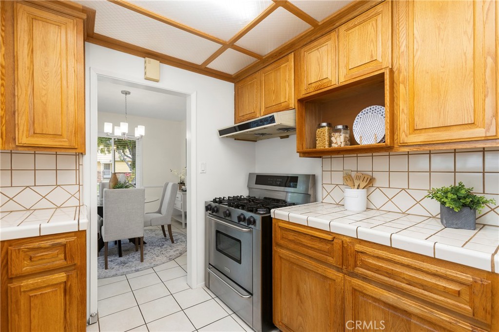 2842 Silva Street Property Photo 12