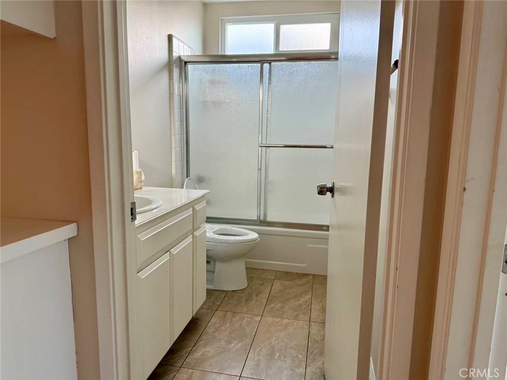 17962 Oak Leaf Property Photo 4