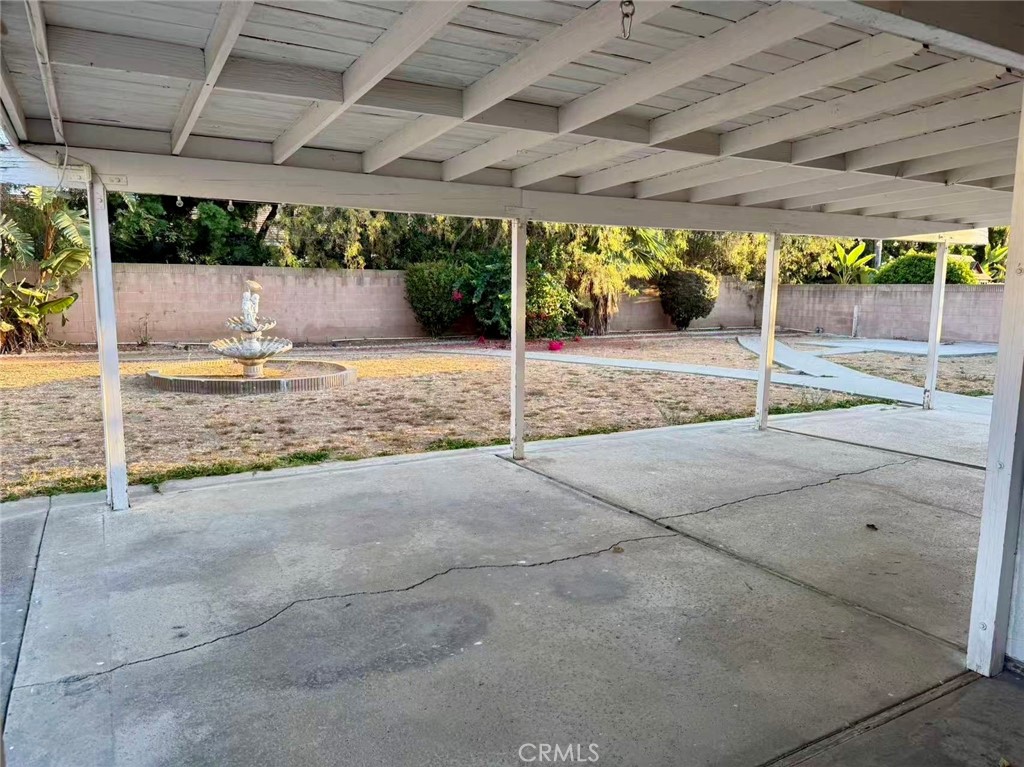 17962 Oak Leaf Property Photo 7