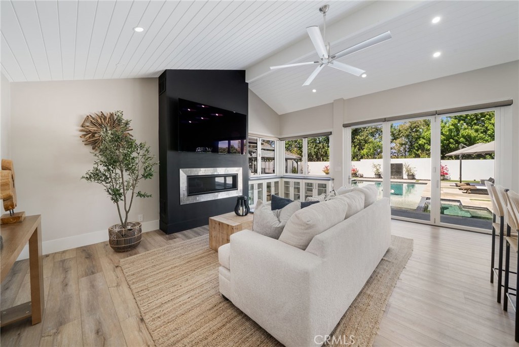 25902 Hitching Rail Property Photo 48