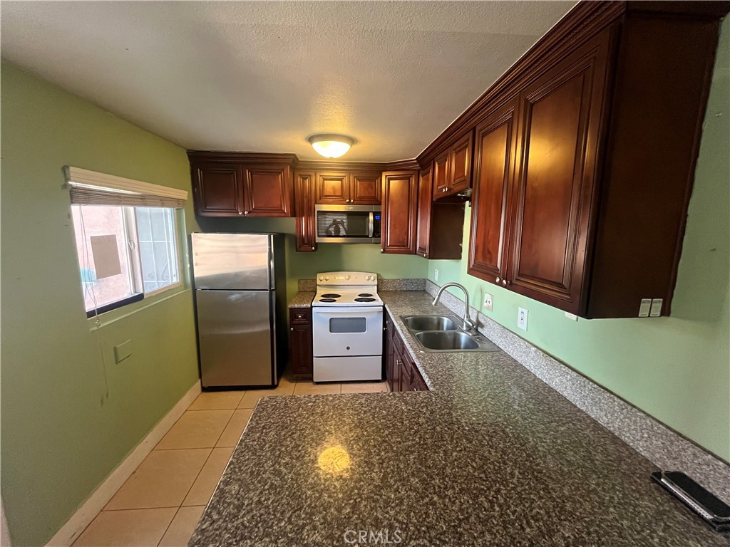 2742 Conejo Property Photo 7