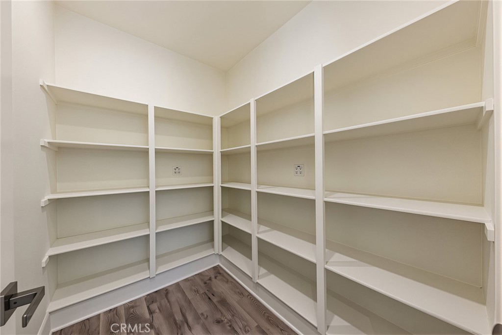 112 Green Rdg Property Photo 21