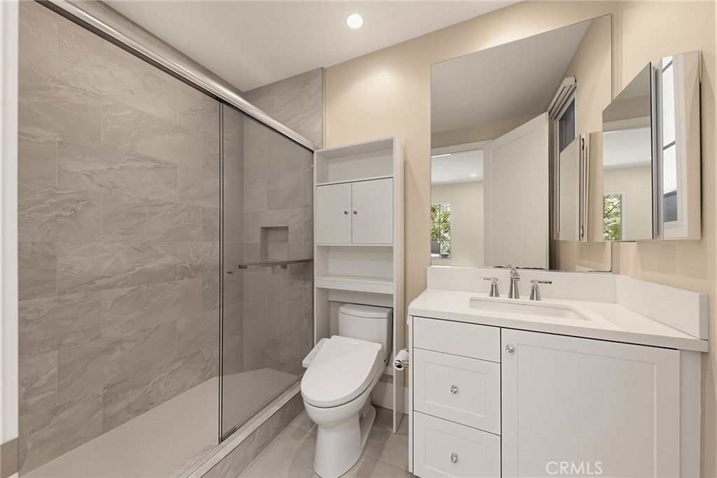112 Green Rdg Property Photo 26