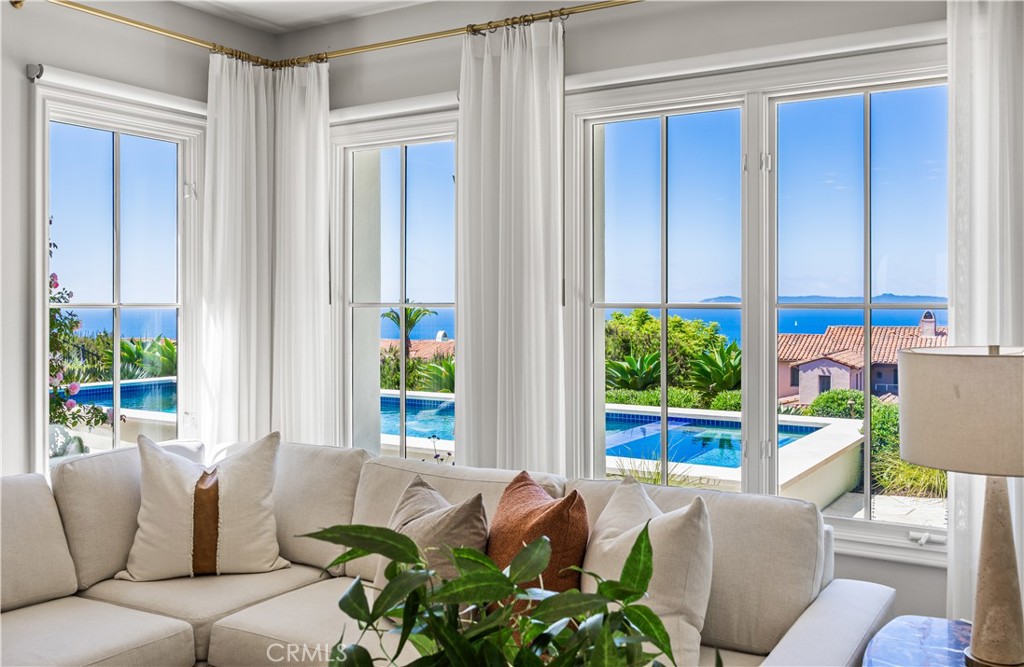 12 Tasman Sea Property Photo 25