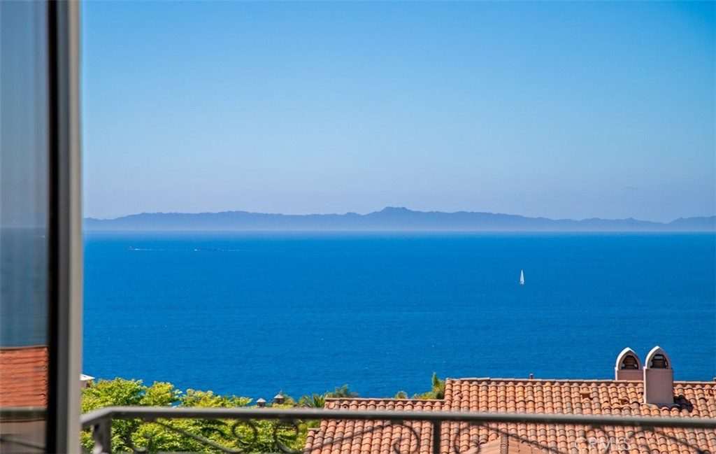 12 Tasman Sea Property Photo 44