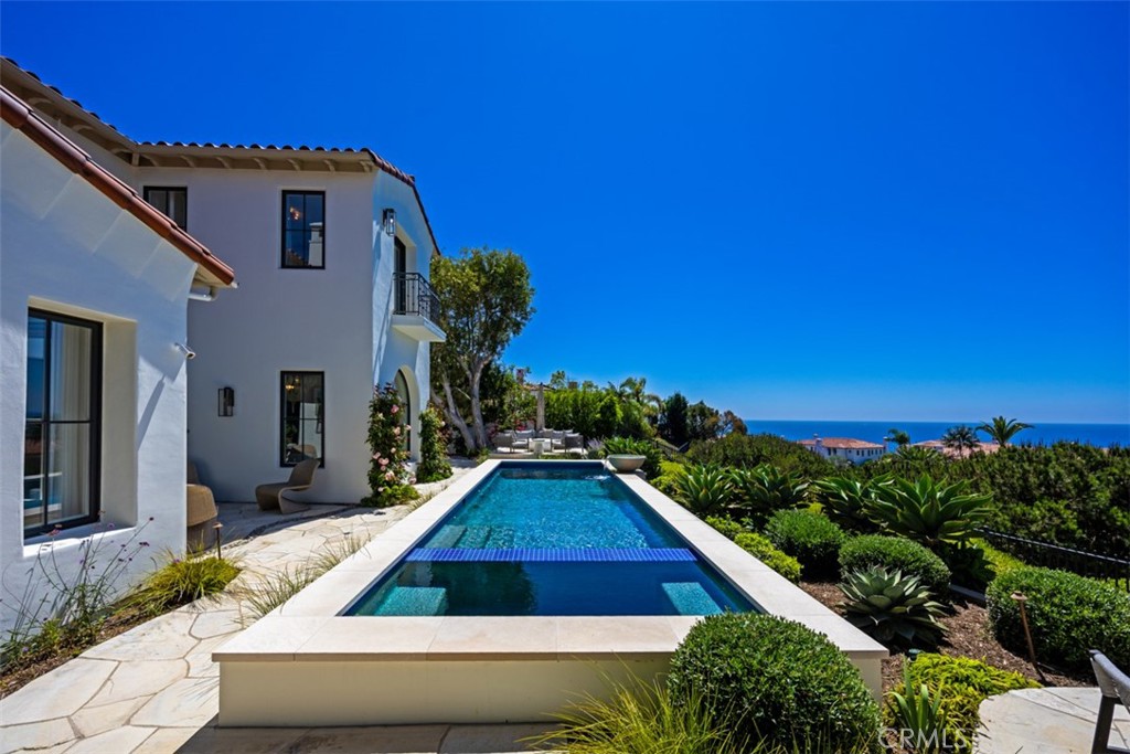 12 Tasman Sea Property Photo 52