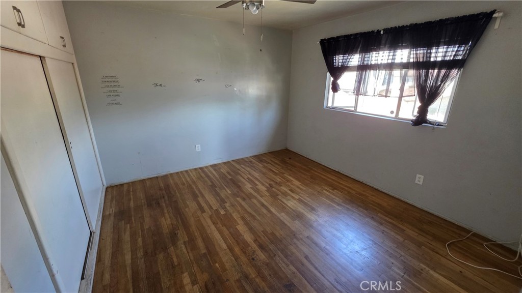1139 E 67th Street Property Photo 5
