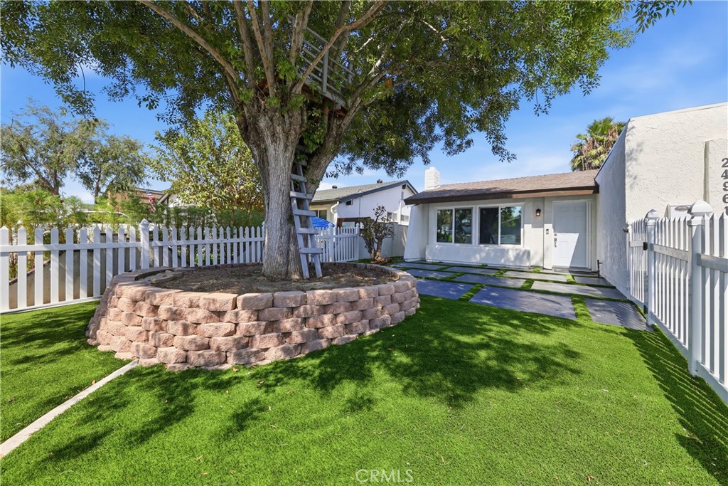 24961 Express Property Photo 3