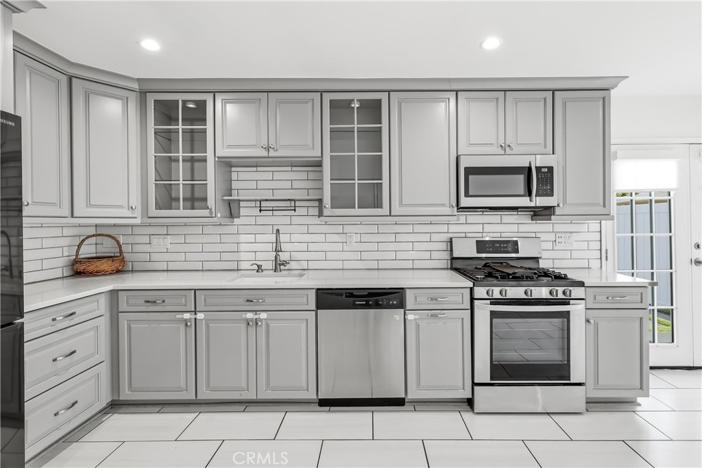 24961 Express Property Photo 10