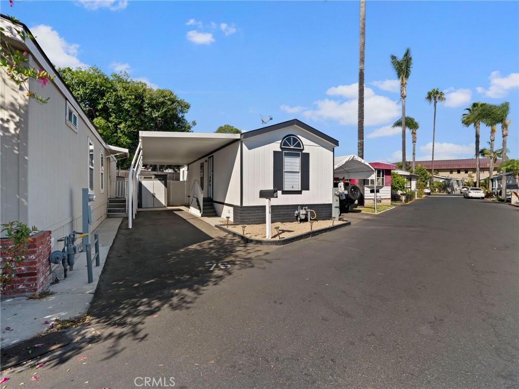 1517 N Newhope Street 76 Property Photo 16