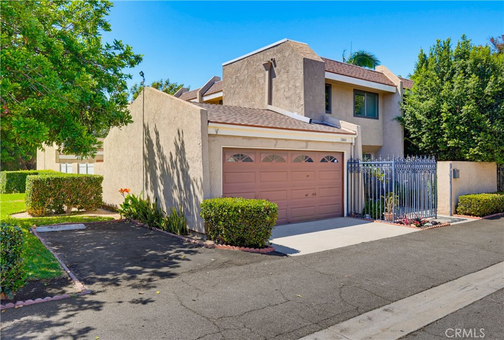 10441 Lee Way Property Photo 2