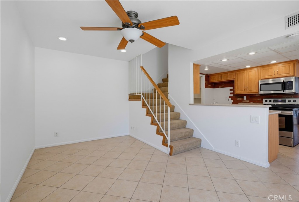10441 Lee Way Property Photo 12