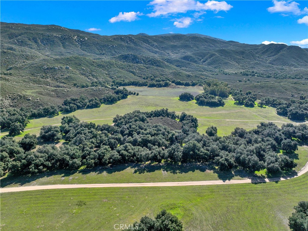 36000 Tenaja Truck Trail Property Photo 2