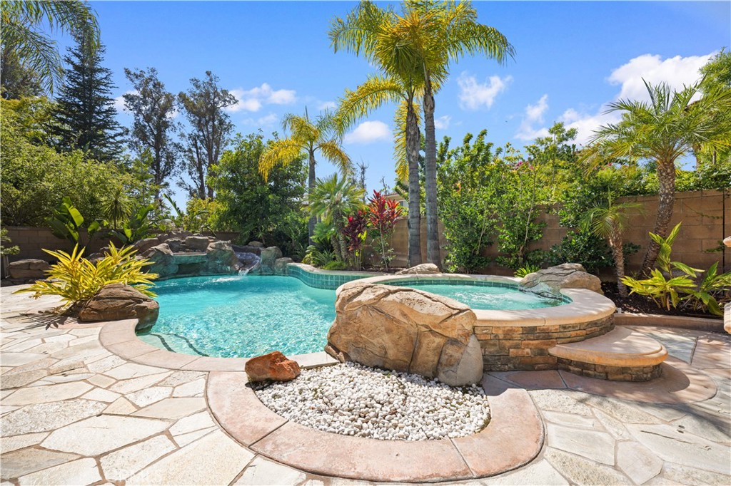 5 Plumbago Property Photo 4
