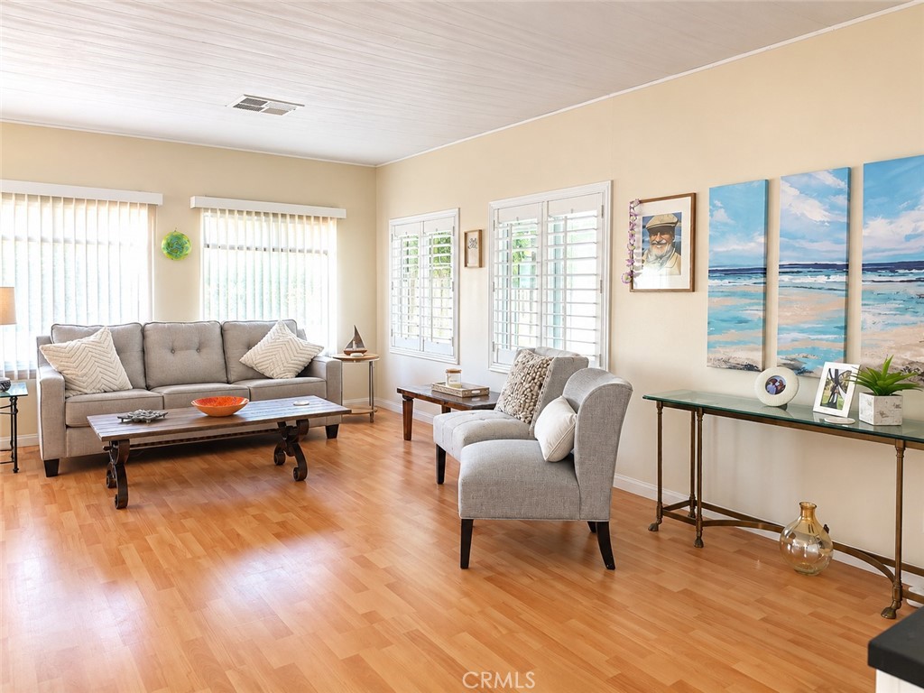 303 Magpie Property Photo 1