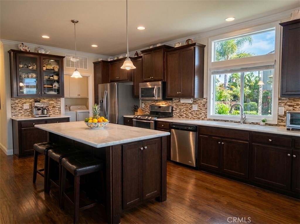 237 Albatross Property Photo 6