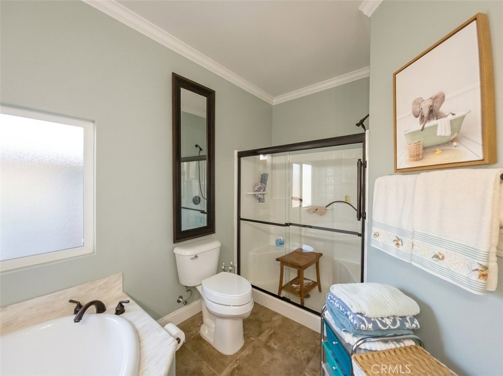 237 Albatross Property Photo 8