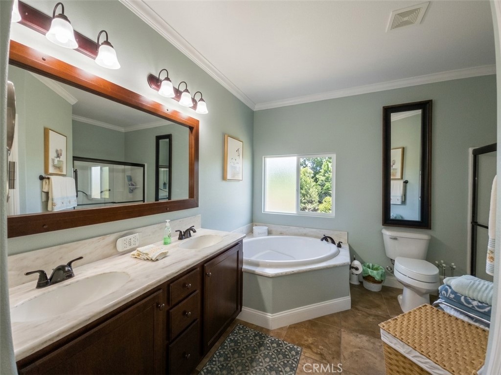 237 Albatross Property Photo 12