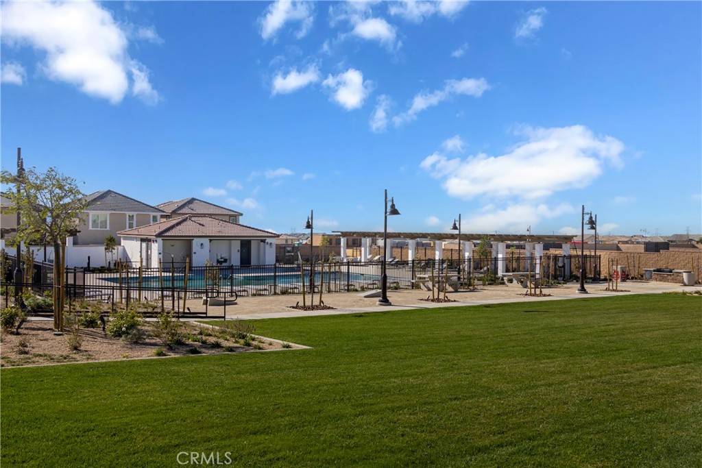 16524 Stone Pine Lane Property Photo 4