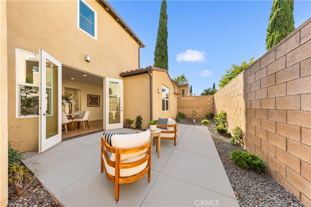 213 Great Lawn Property Photo 1