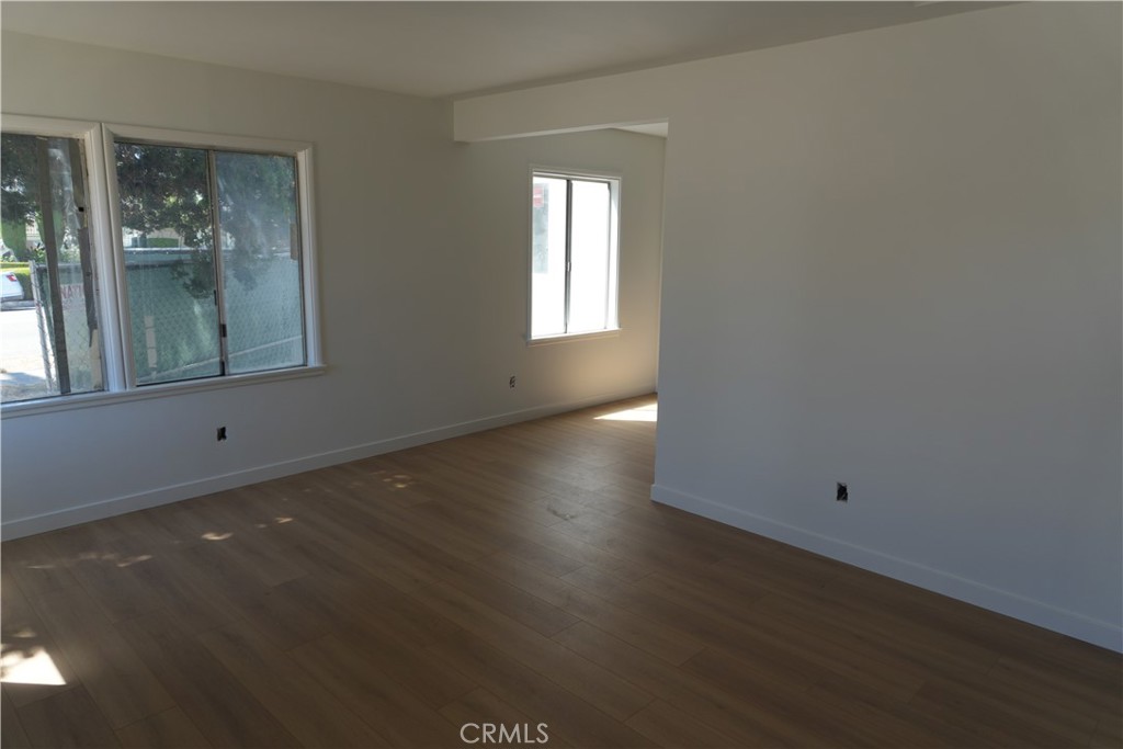 687 N Glassell Property Photo 5