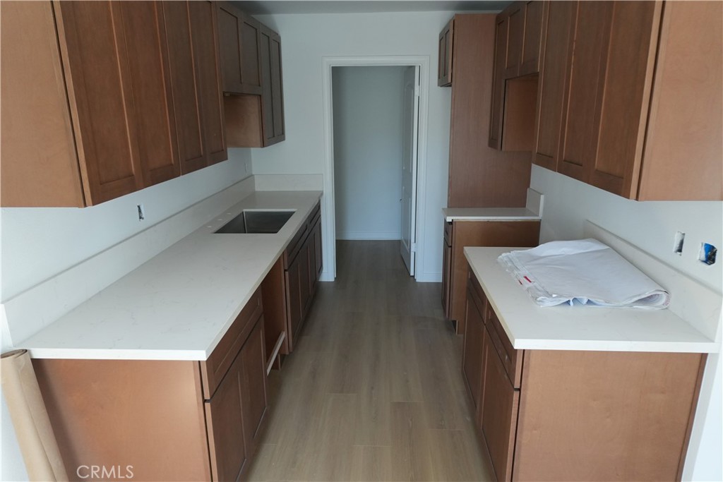 687 N Glassell Property Photo 6