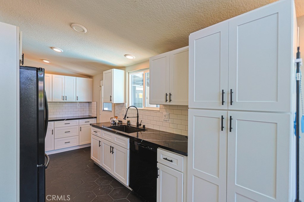 9102 Healey Property Photo 12
